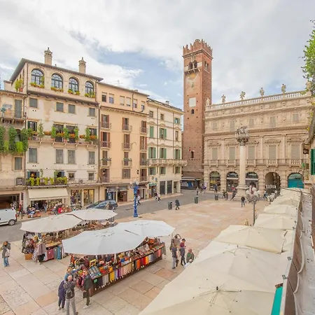 Corte Realdi Piazza Erbe Pensión Verona