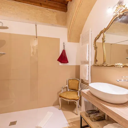 Corte Realdi Piazza Erbe 4*