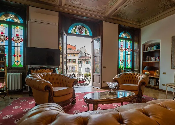 Corte Realdi Piazza Erbe Affittacamere Verona