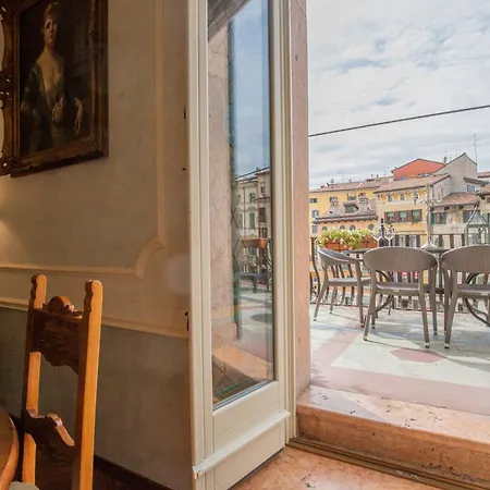 Corte Realdi Piazza Erbe Guest house 3*