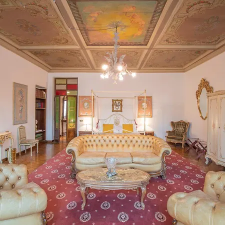 Guest house Corte Realdi Piazza Erbe 3*