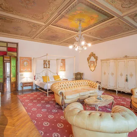 Guest house Corte Realdi Piazza Erbe 3*