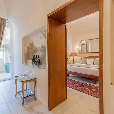 Corte Realdi Piazza Erbe 3*
